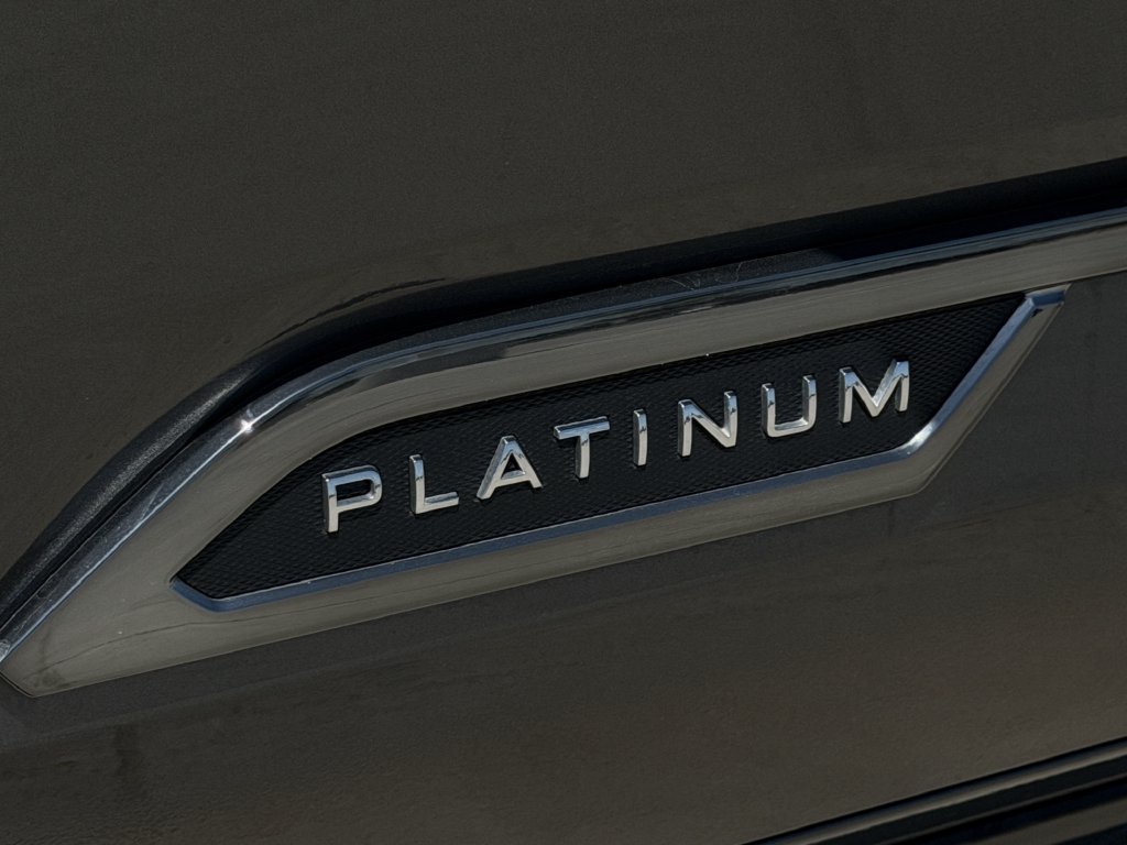 Used 2025 Toyota Tundra Platinum AWD/4WD image 11