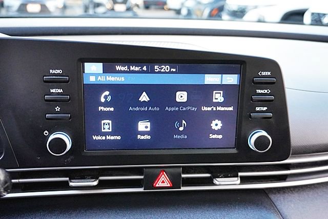 Used 2021 Hyundai Elantra SE w/ Cargo Package image 24