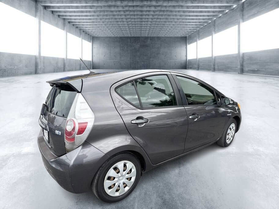 Used 2013 Toyota Prius C Two FWD image 3