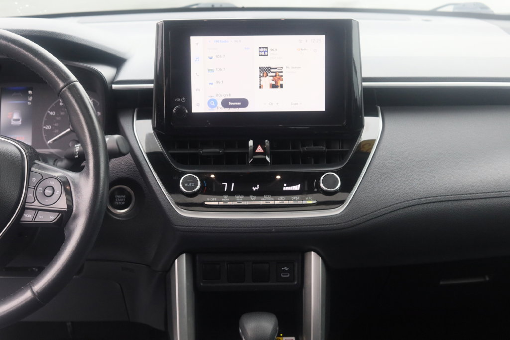Used 2023 Toyota Corolla Cross LE w/ Moonroof Package AWD/4WD image 22