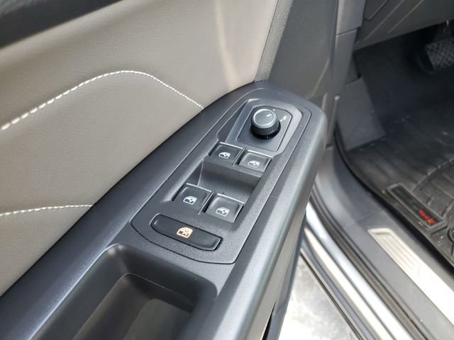 Used 2022 Volkswagen Atlas Cross Sport SE image 18