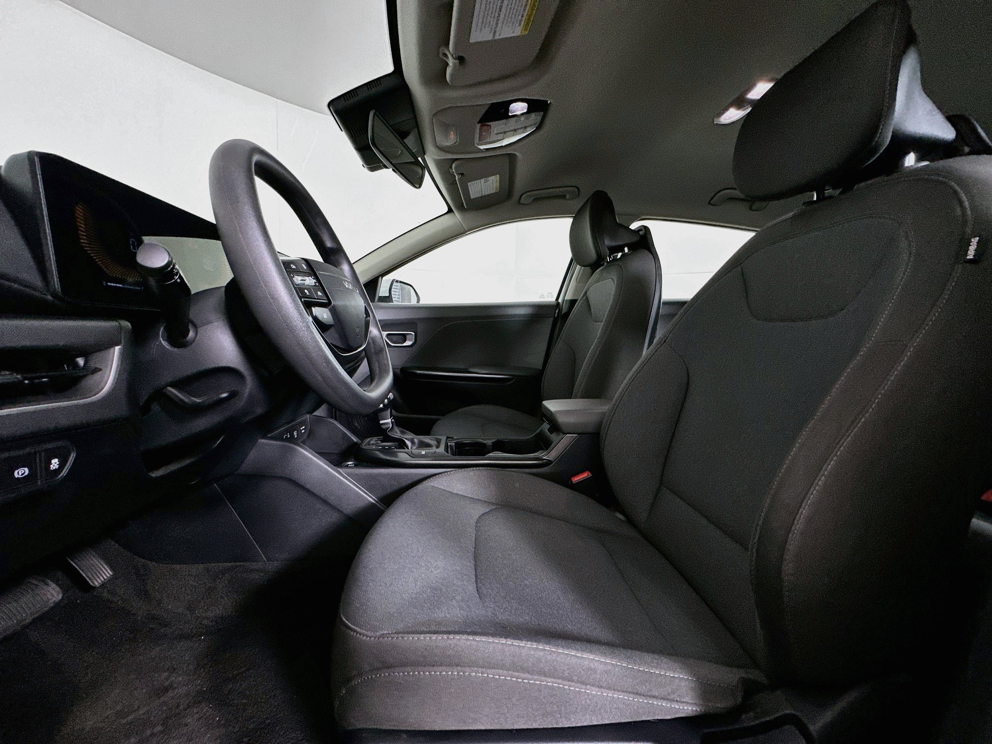 Used 2025 Kia K4 FWD image 13