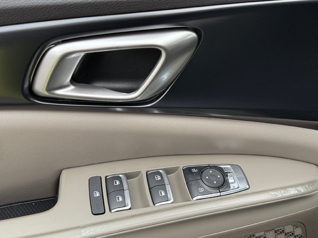 New 2026 Kia Carnival FWD image 11
