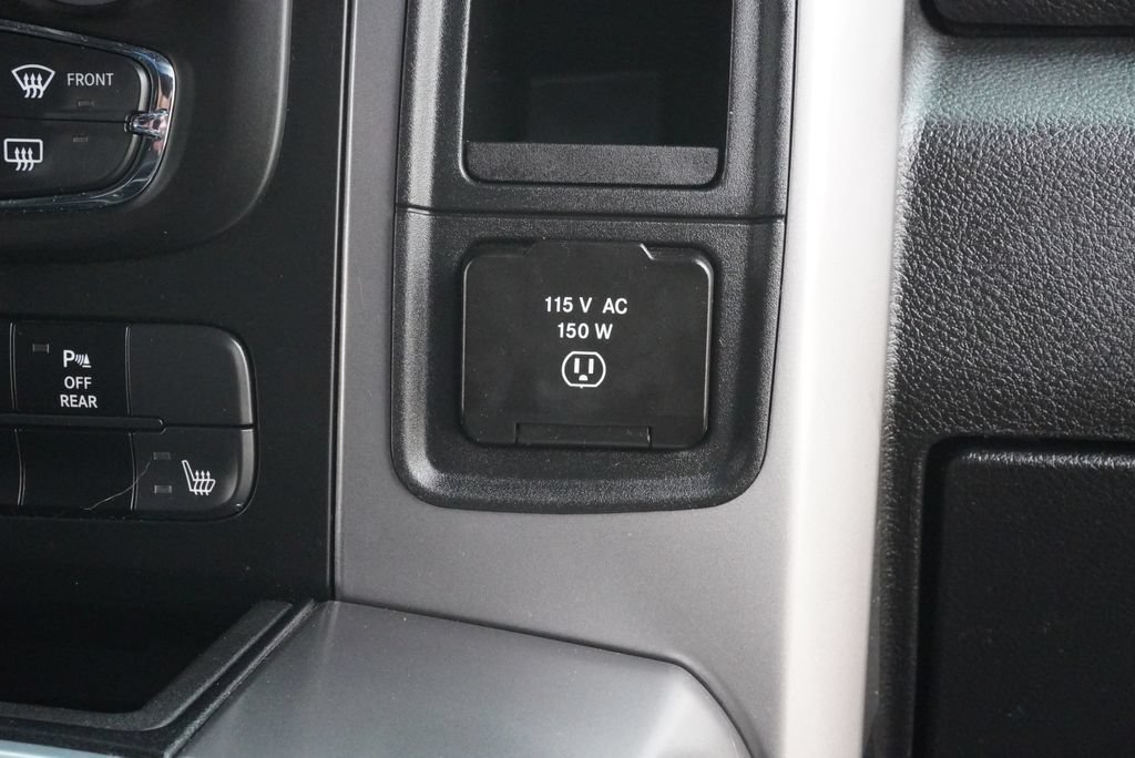 Used 2023 RAM 1500 Warlock AWD/4WD image 19