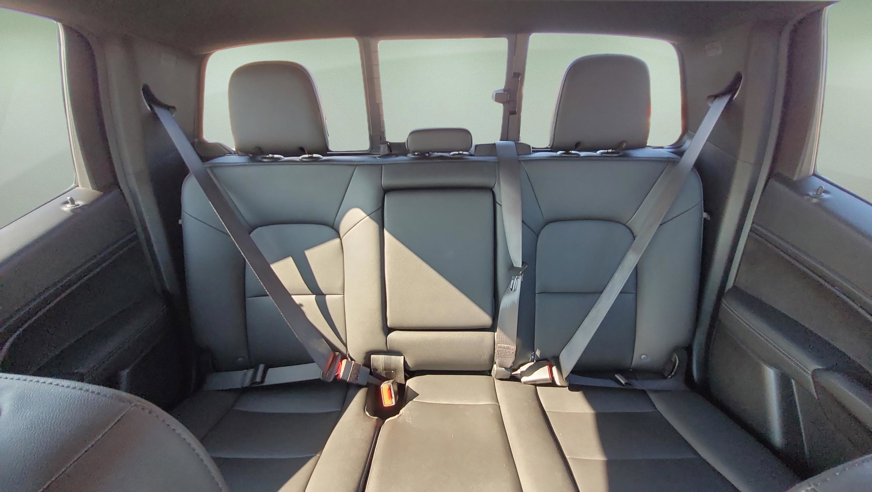 Used 2023 Chevrolet Colorado LT w/ LT Convenience Package III image 18