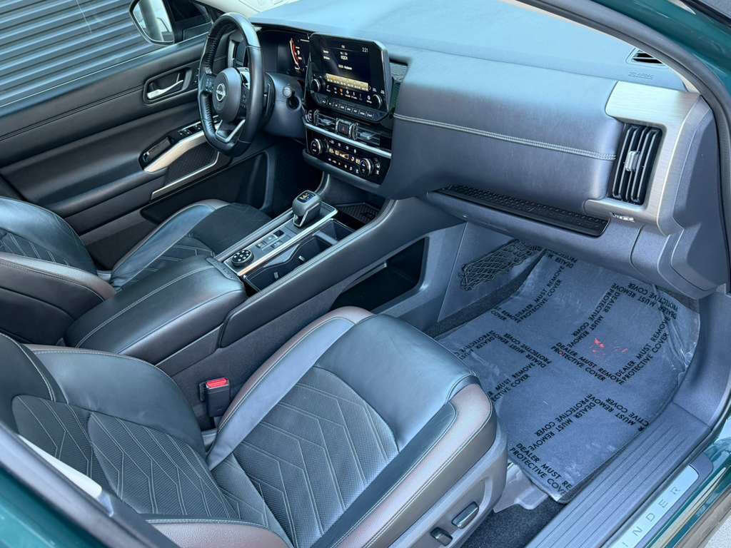 Used 2022 Nissan Pathfinder Platinum w/ Cargo Package image 23