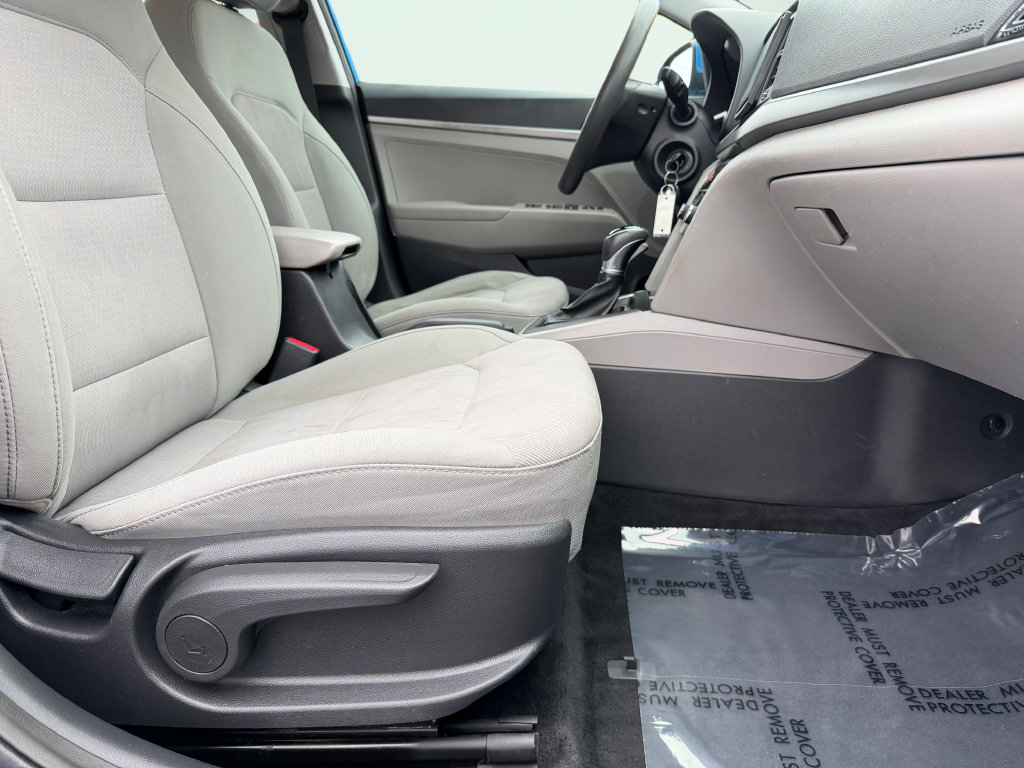 Used 2017 Hyundai Elantra SE FWD image 41