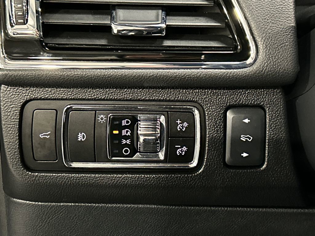 Used 2023 Lincoln Navigator Reserve image 20