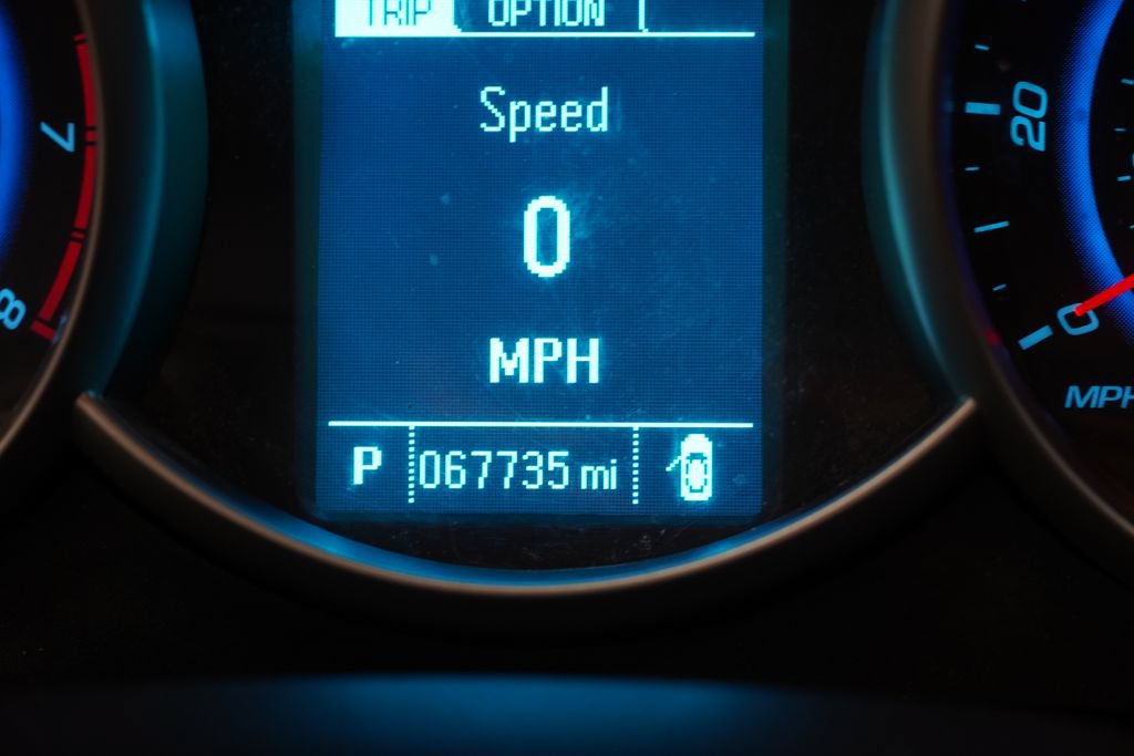 Used 2015 Chevrolet Cruze LT FWD image 4