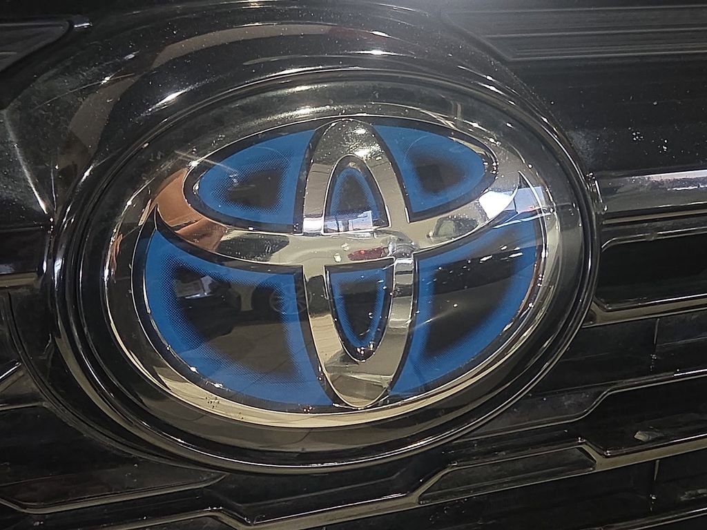 Certified 2024 Toyota RAV4 SE w/ Convenience Package AWD/4WD image 8