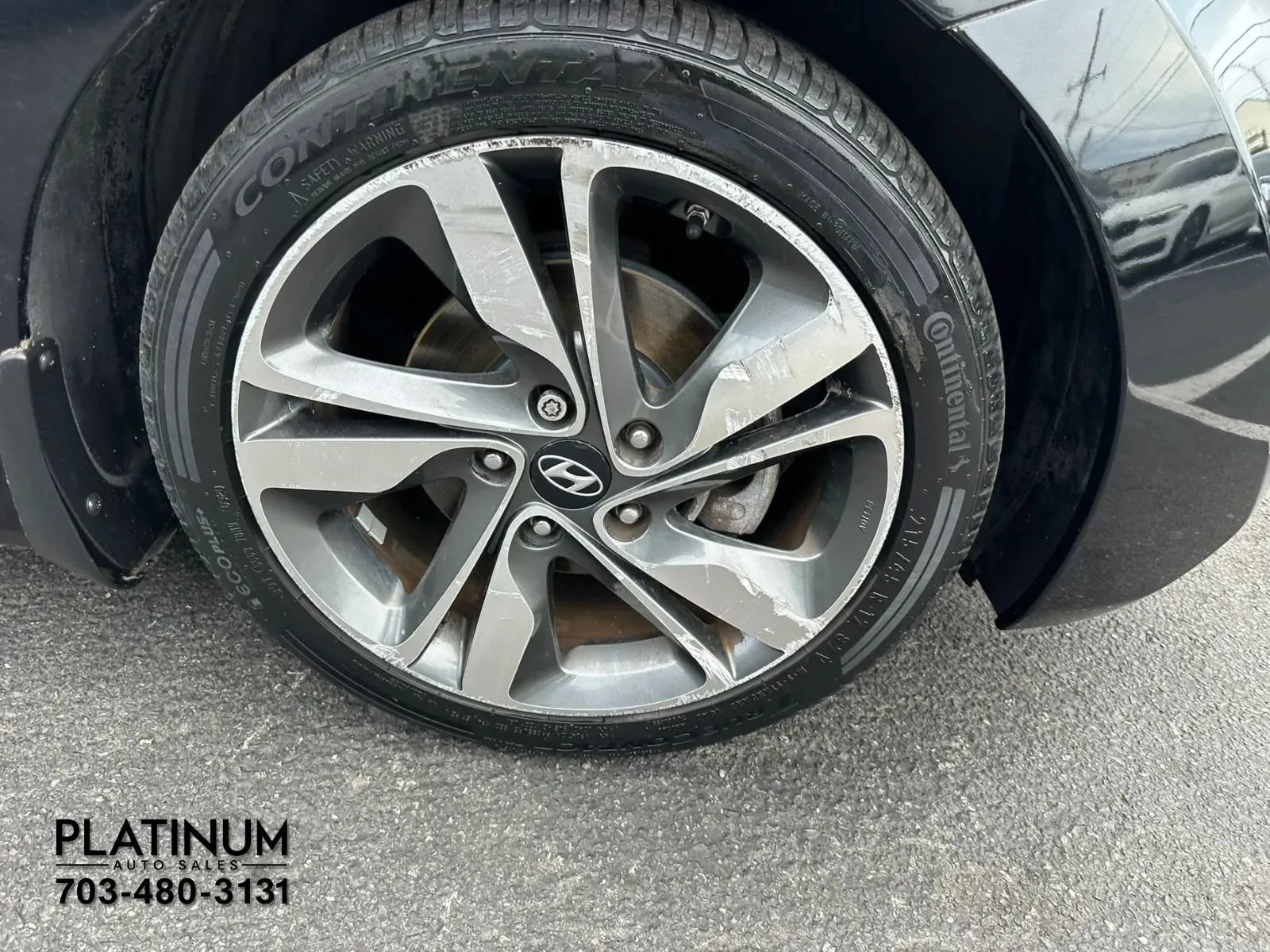 Used 2014 Hyundai Elantra Limited w/ Option Group 03 FWD image 19