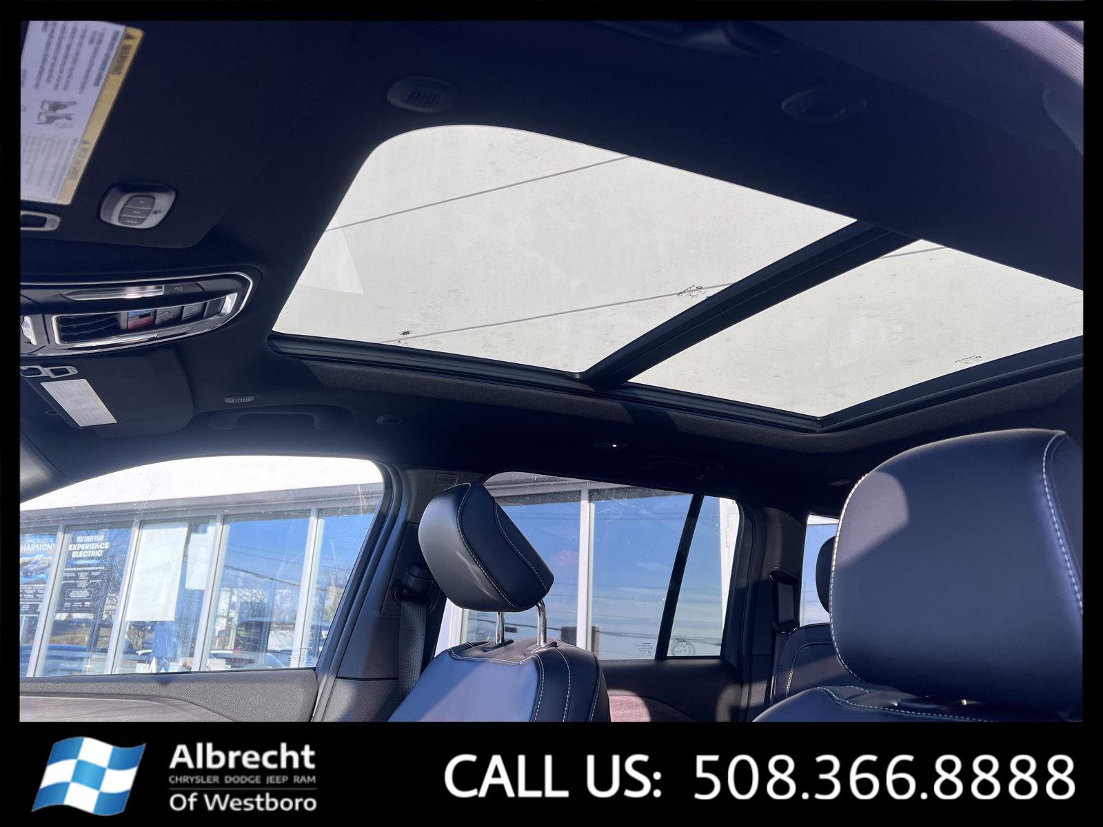 New 2025 Jeep Grand Cherokee Limited w/ Trailer Tow Package image 25