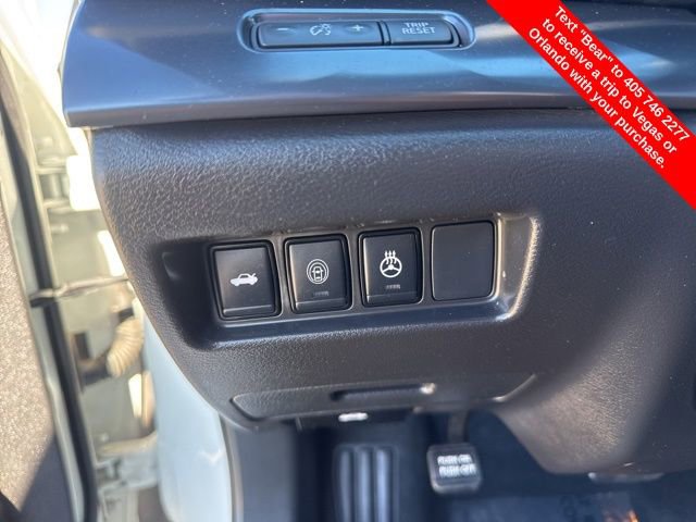 Used 2023 Nissan Maxima SR w/ Sport Mat Group image 16