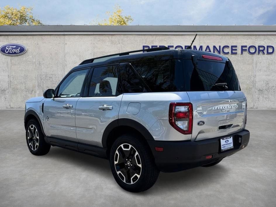 Used 2021 Ford Bronco Sport Outer Banks AWD/4WD image 11