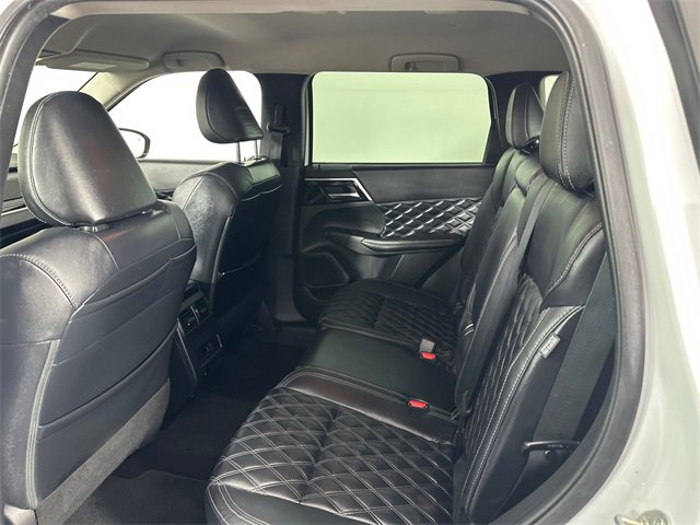 Used 2022 Mitsubishi Outlander SEL image 13