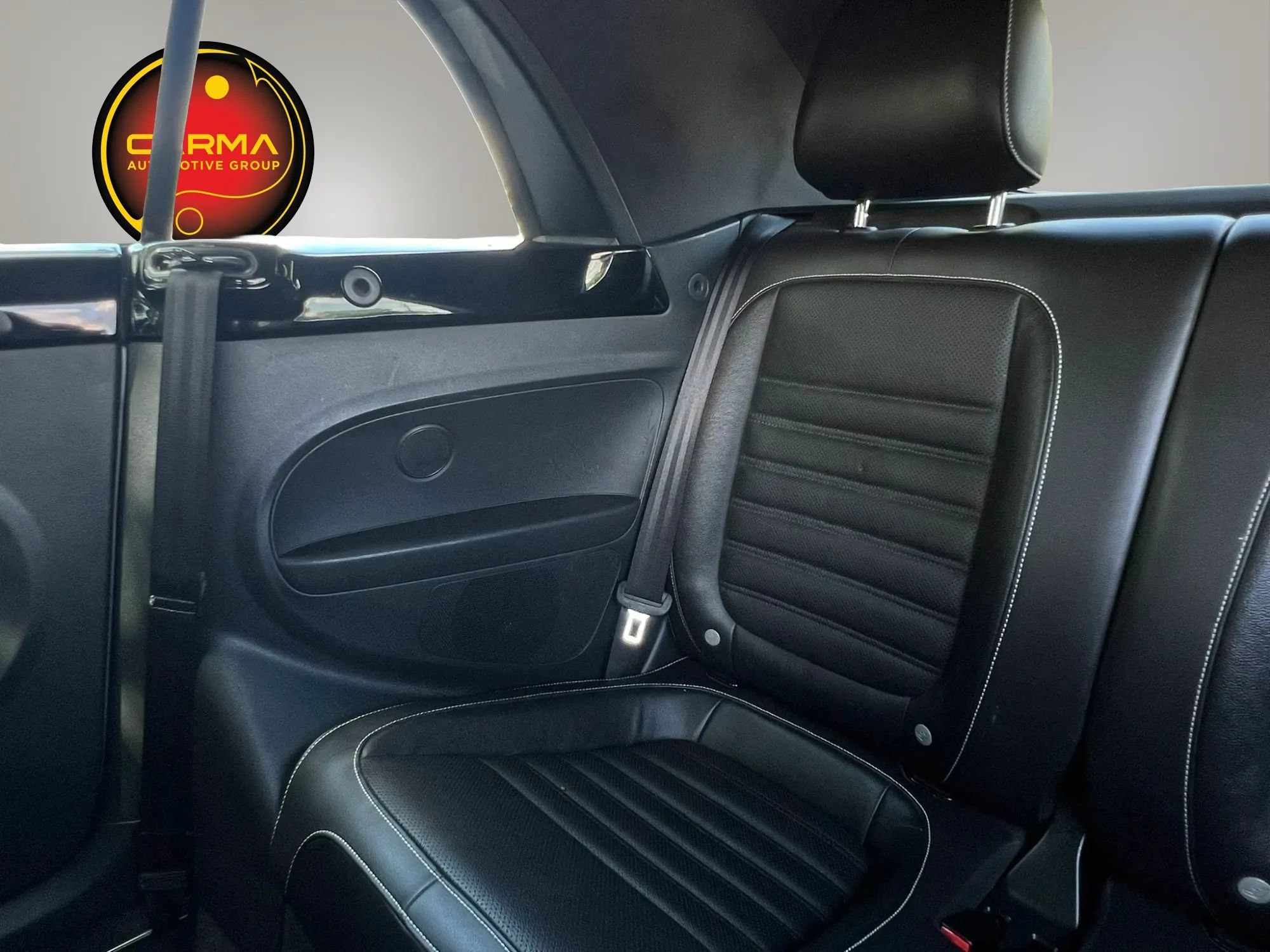 Used 2014 Volkswagen Beetle TDI FWD image 25