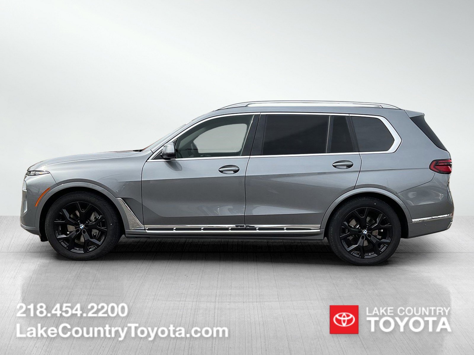 Used 2026 BMW X7 xDrive40i AWD/4WD image 2