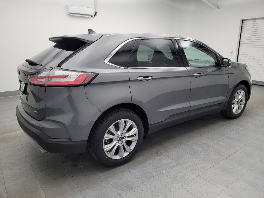 Used 2022 Ford Edge Titanium image 10