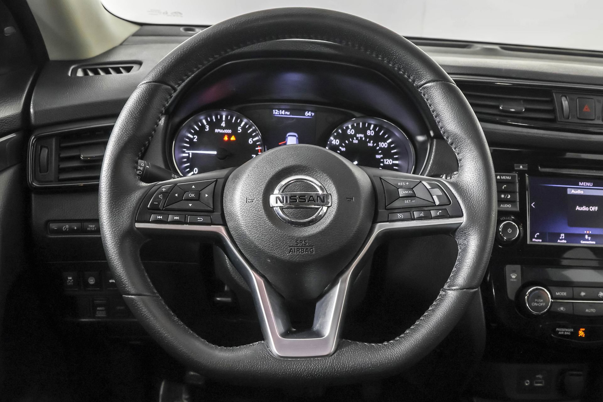 Used 2019 Nissan Rogue SV image 25