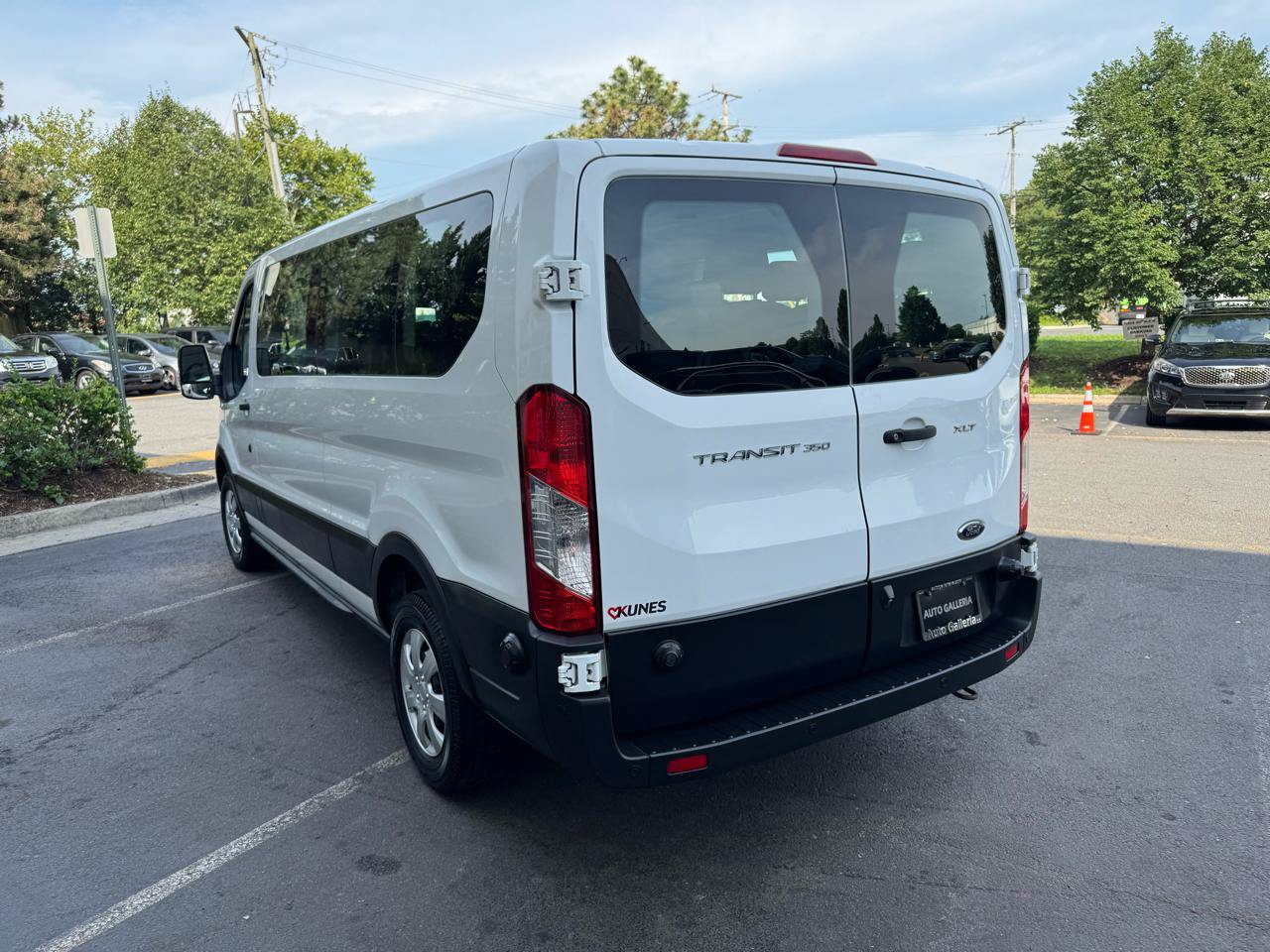 Used 2020 Ford Transit 350 XLT RWD image 22