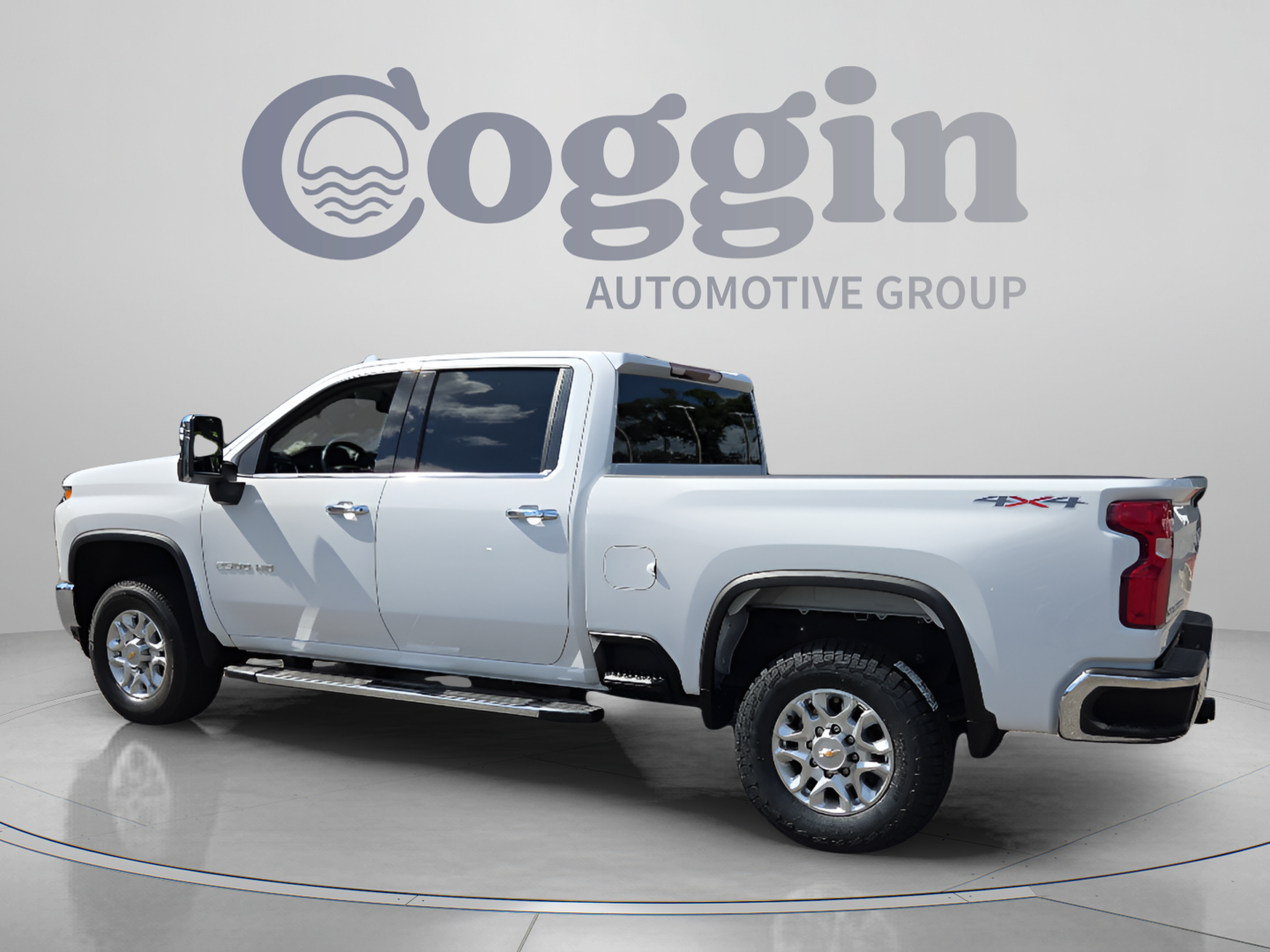 Certified 2022 Chevrolet Silverado 2500 LTZ w/ Safety Package AWD/4WD image 3