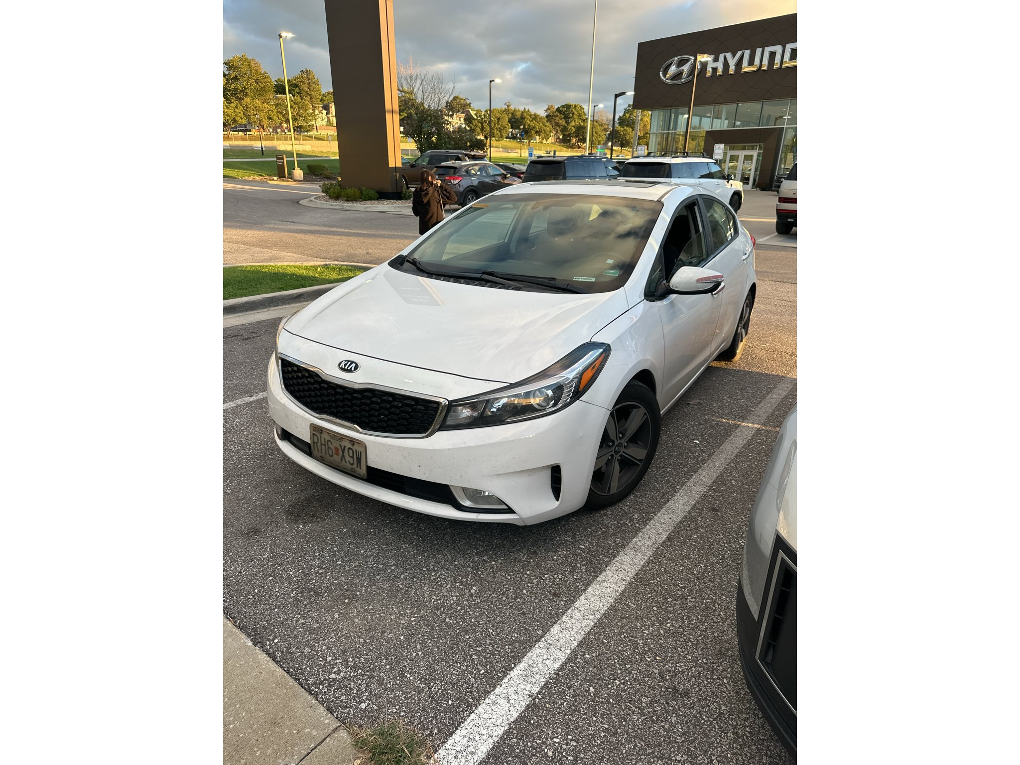 Used 2018 Kia Forte S w/ S Technology Plus Package FWD image 1