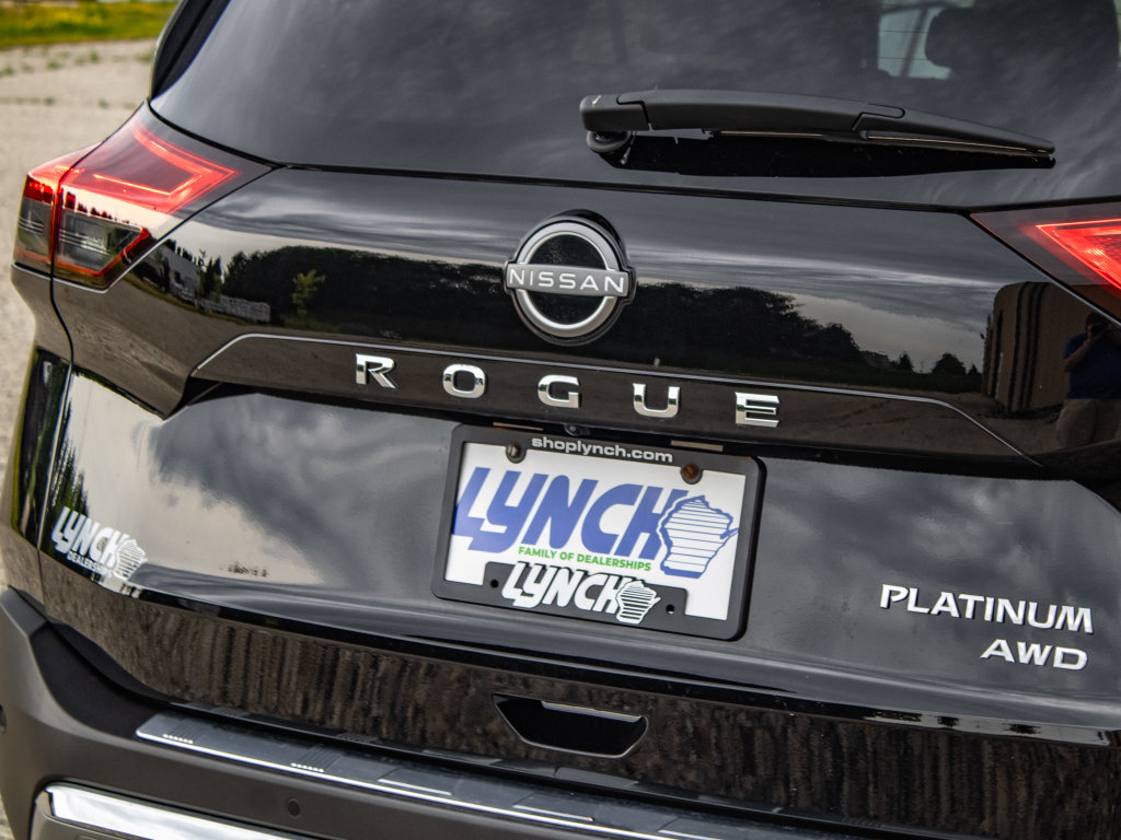 Used 2023 Nissan Rogue Platinum AWD/4WD image 12