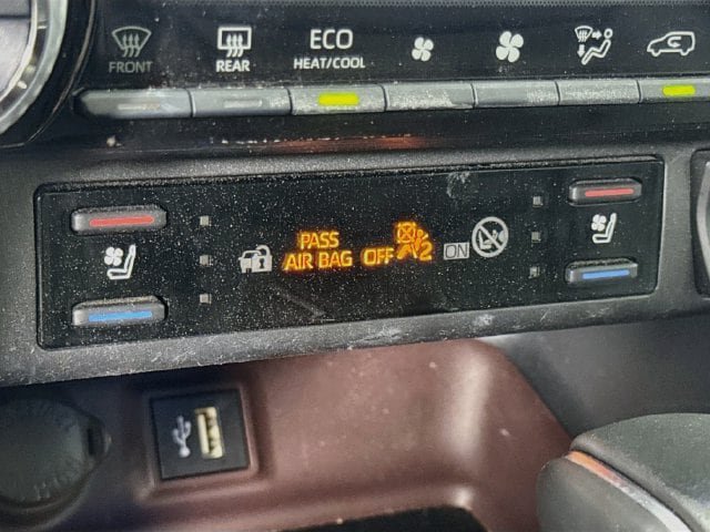 Certified 2025 Toyota RAV4 Limited w/ Advanced Technology Package FWD image 21