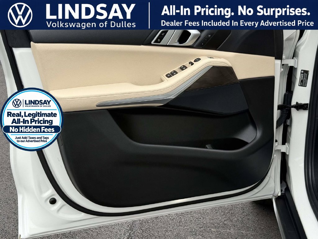 Used 2022 BMW X5 xDrive40i w/ Premium Package AWD/4WD image 9