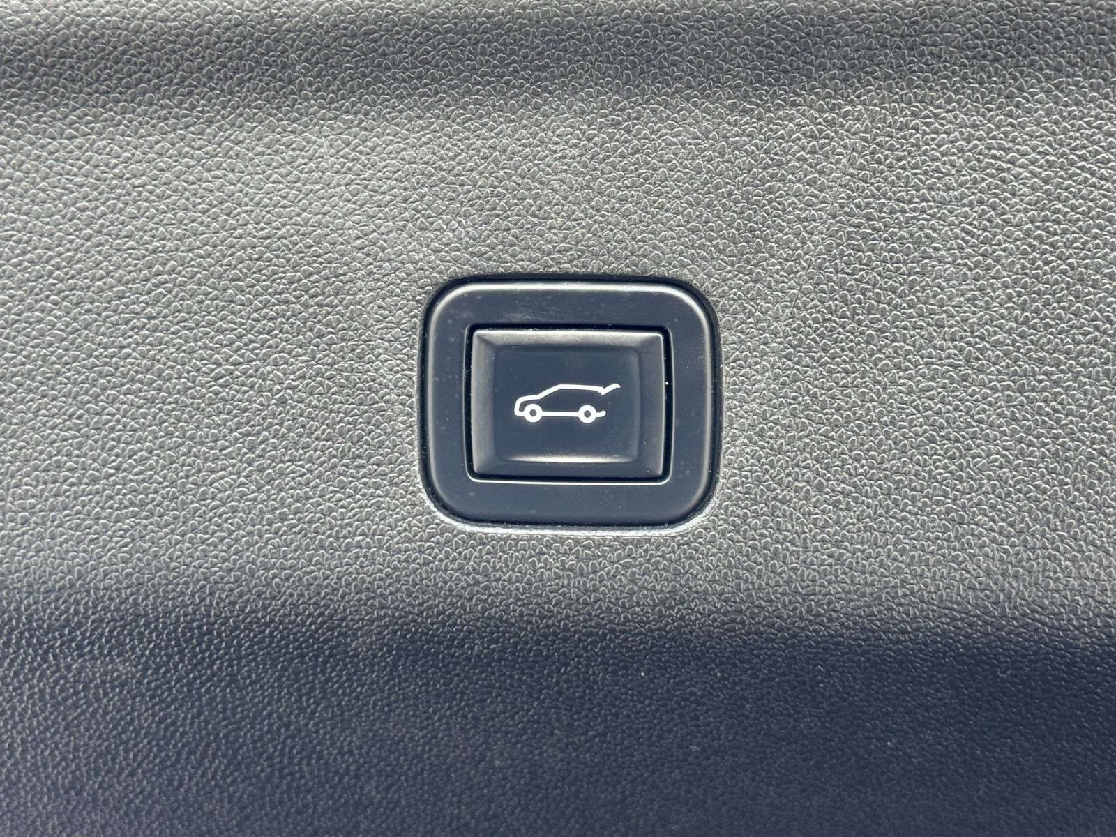 Certified 2022 Chevrolet Tahoe Z71 image 24