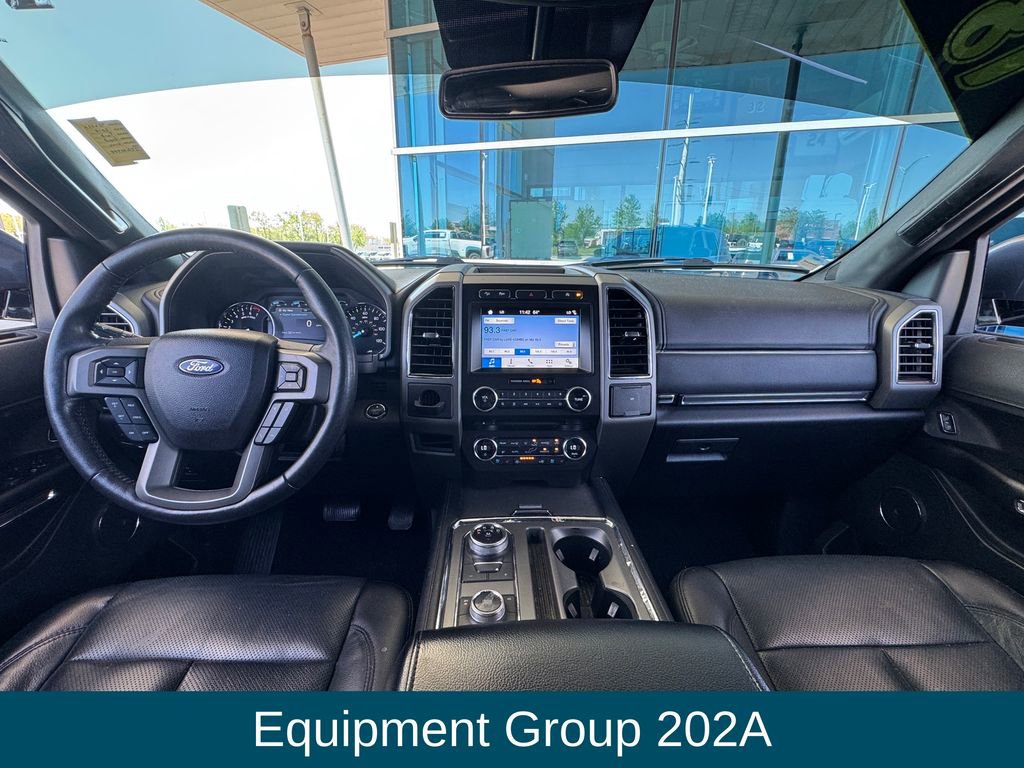 Used 2018 Ford Expedition XLT w/ Equipment Group 202A AWD/4WD image 6