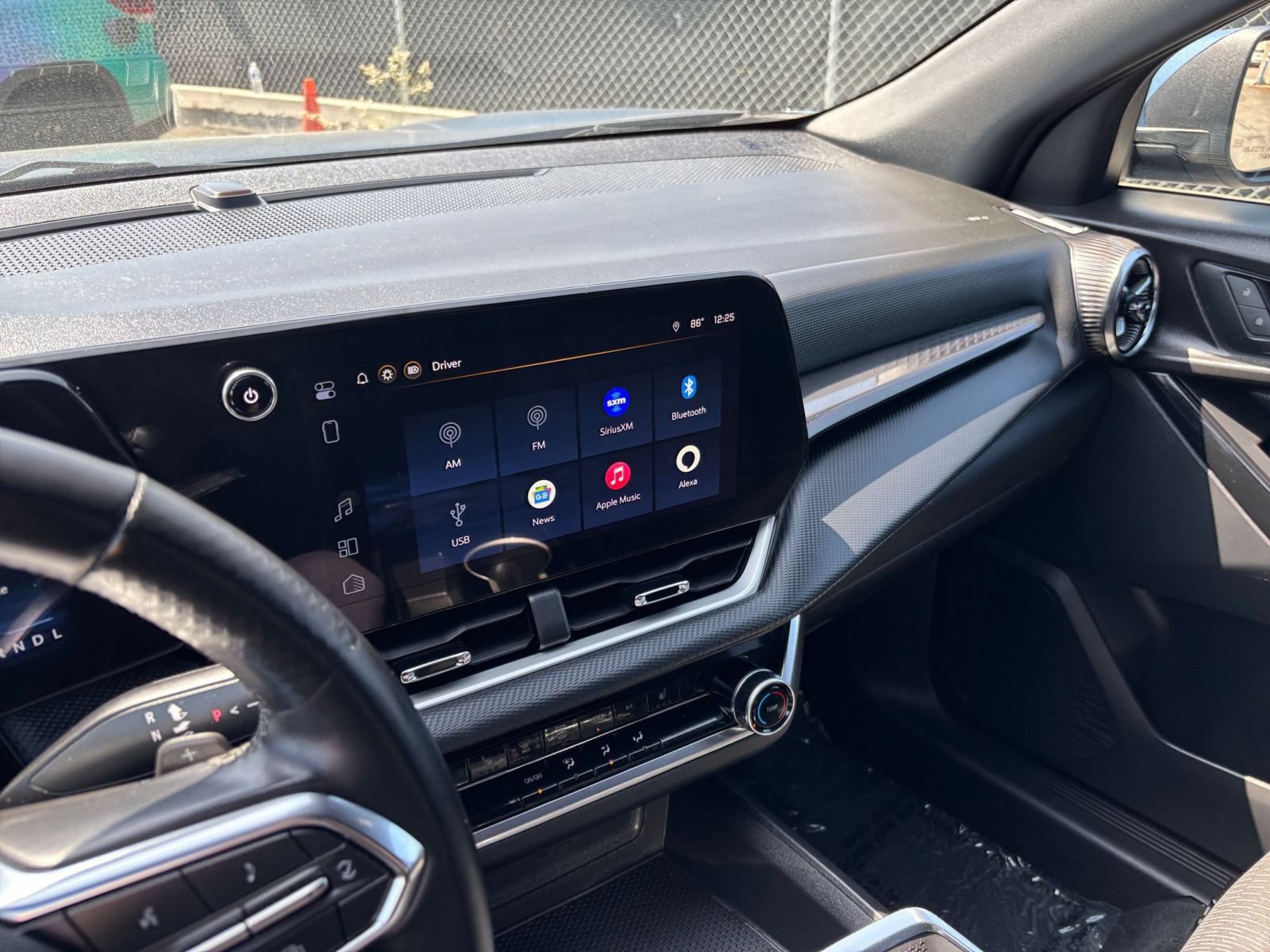 Used 2025 Chevrolet Equinox LT FWD image 16