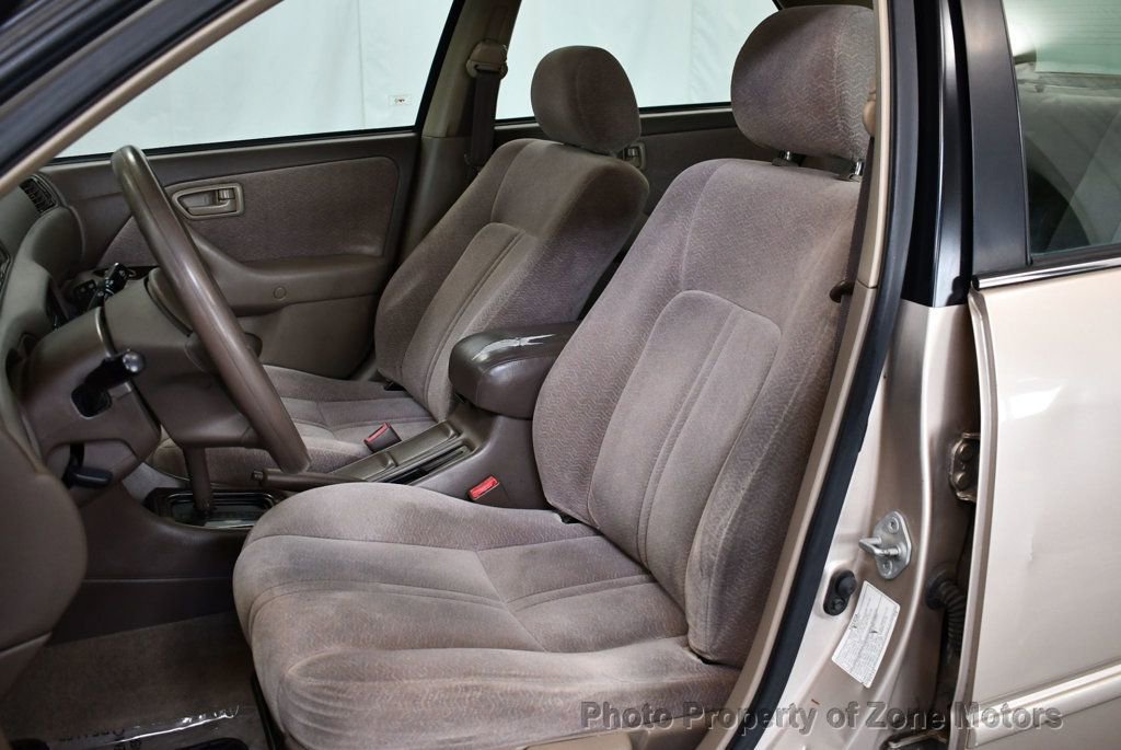 Used 1997 Toyota Camry LE image 5