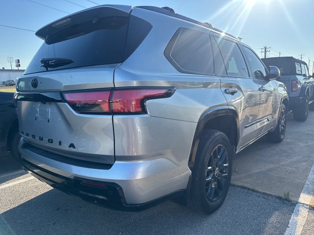 Used 2024 Toyota Sequoia Platinum AWD/4WD image 4