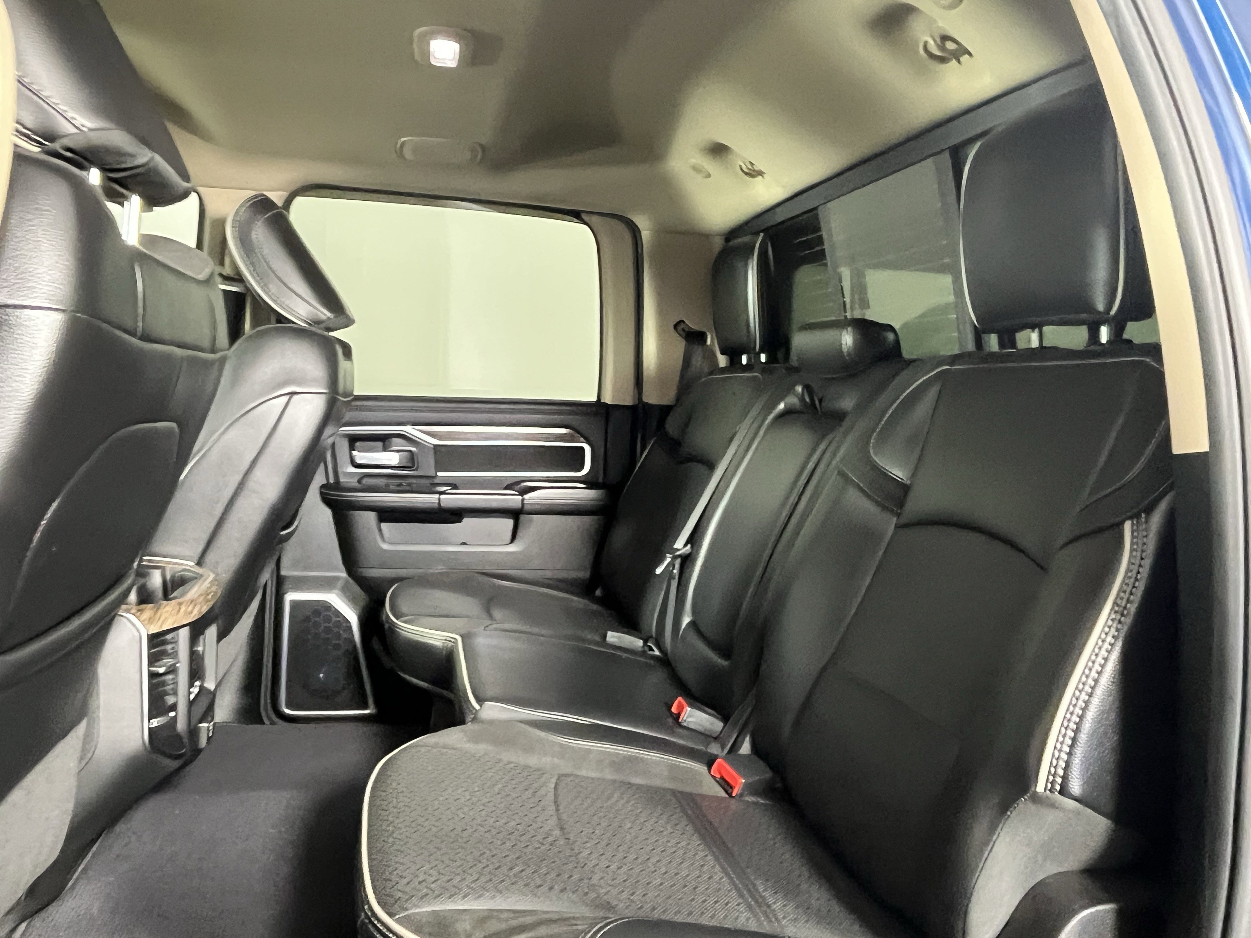 Used 2020 RAM 2500 Laramie AWD/4WD image 13