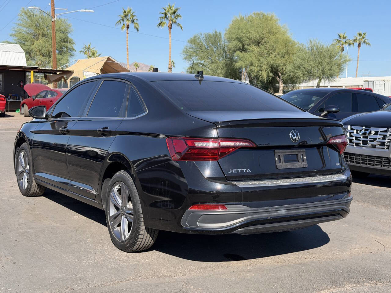 Used 2023 Volkswagen Jetta SE image 6