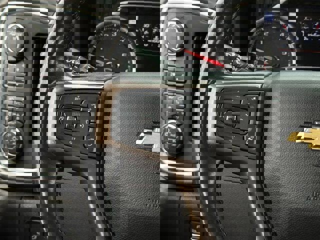 Used 2020 Chevrolet Silverado 1500 High Country w/ Technology Package image 14