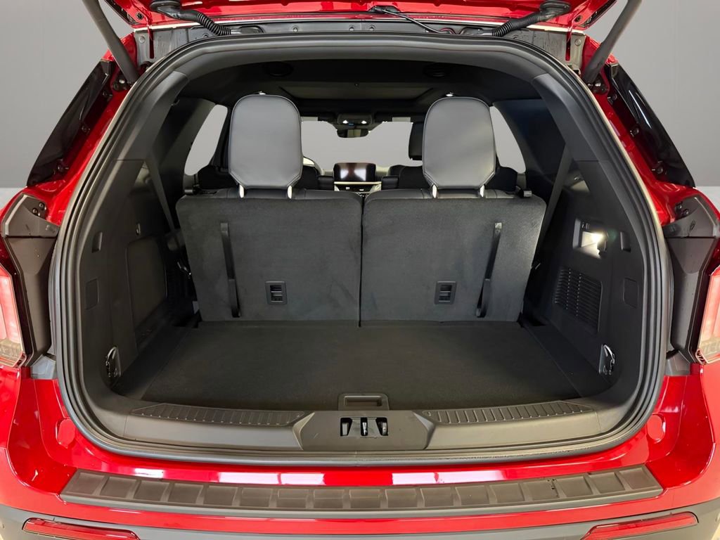 New 2026 Ford Explorer ST-Line w/ ST-Line Street Pack AWD/4WD image 13