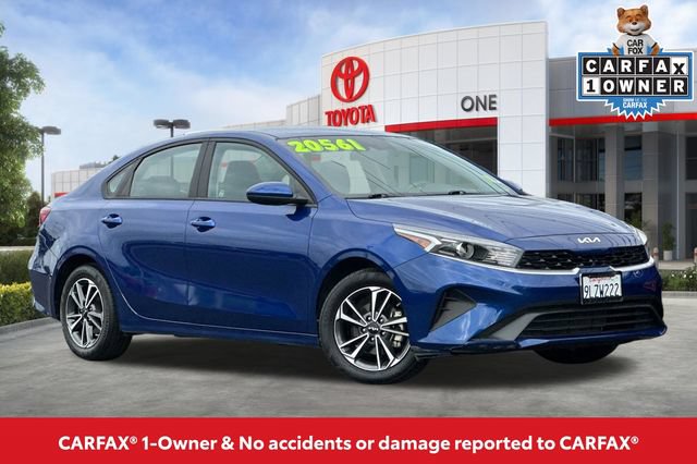 Used 2024 Kia Forte LXS FWD image 2