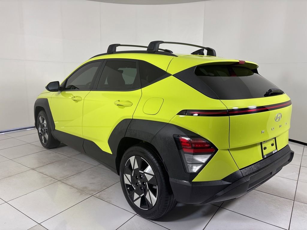 Used 2024 Hyundai Kona SEL w/ Convenience Package image 3