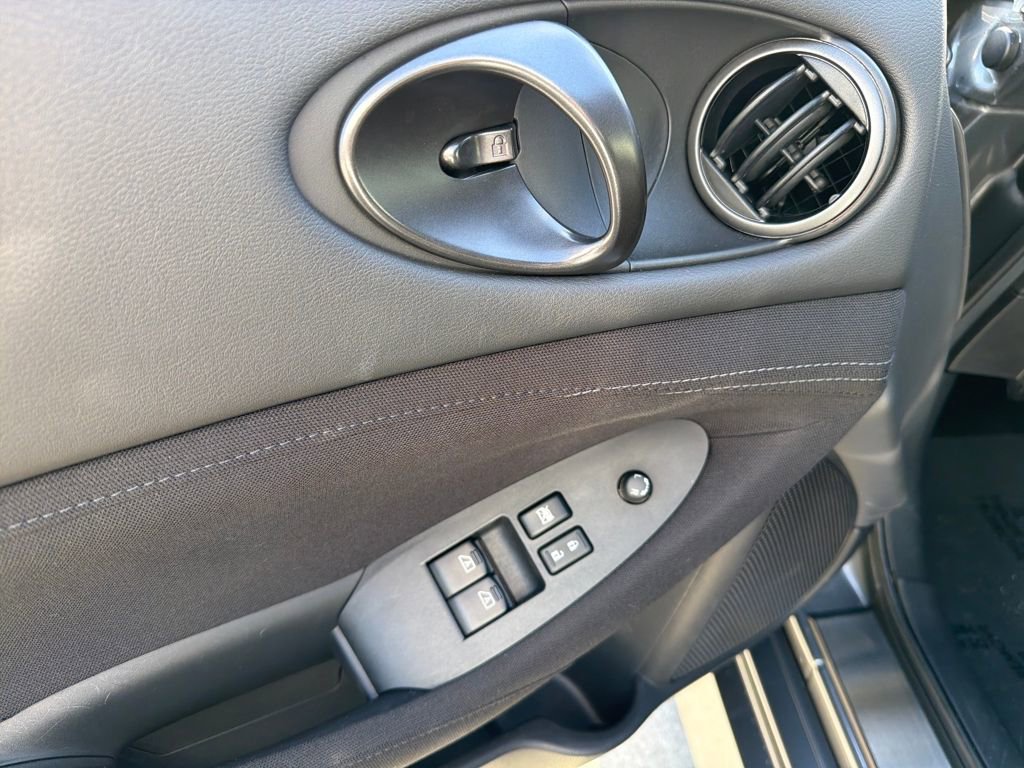 Used 2024 Nissan Z Sport w/ Floor Mat Package image 15