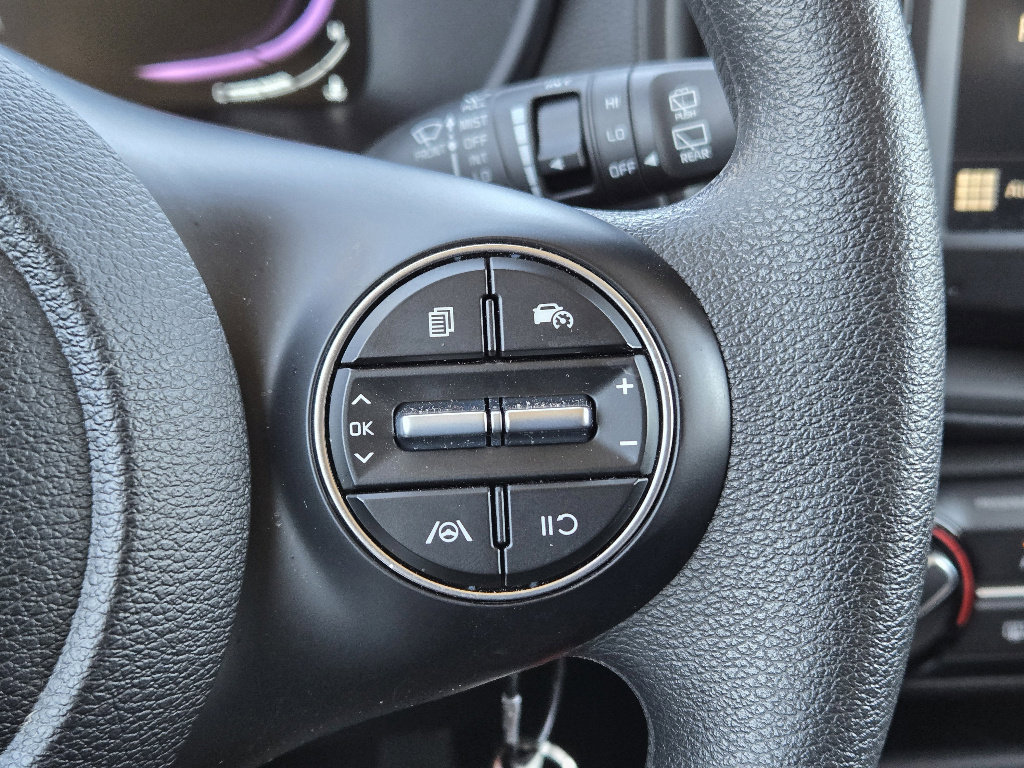 Certified 2025 Kia Soul S image 28