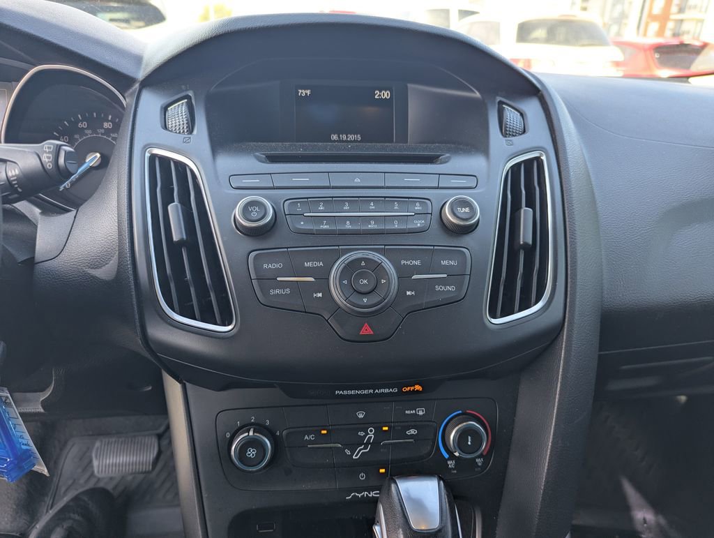 Used 2015 Ford Focus SE w/ Equipment Group 201A FWD image 15