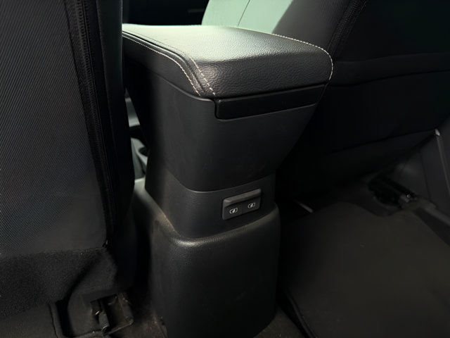 Certified 2025 Nissan Kicks Play S FWD image 20