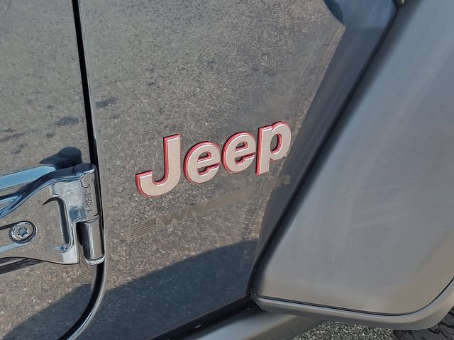 Used 2025 Jeep Wrangler Unlimited Rubicon AWD/4WD image 28