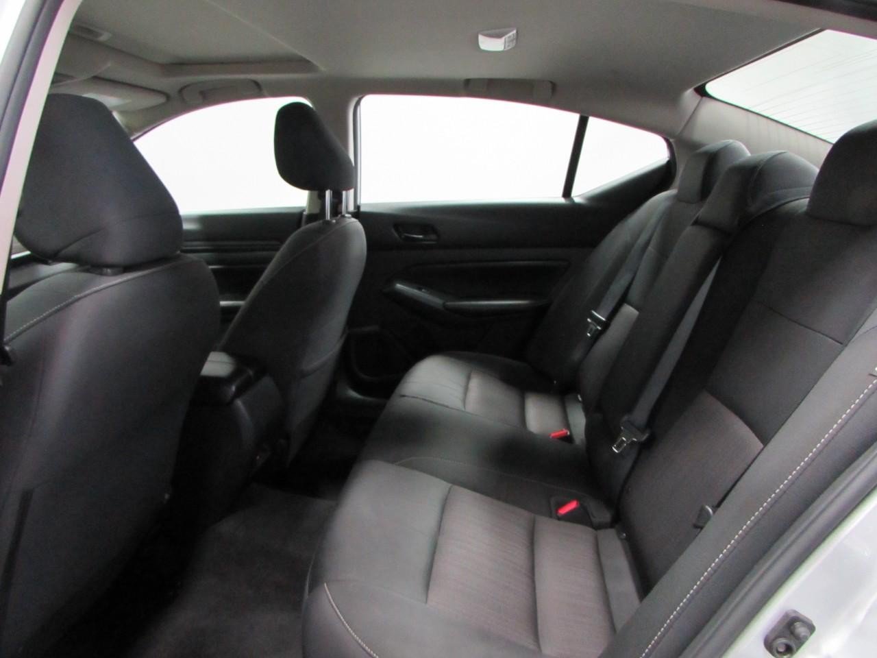 Used 2024 Nissan Altima 2.5 SV w/ SV Premium Package FWD image 15
