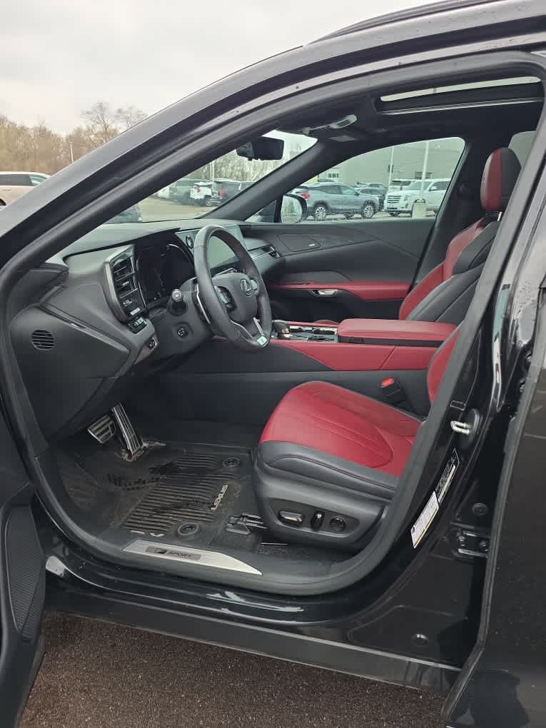 Used 2024 Lexus RX 500h F Sport w/ Convenience Package image 5