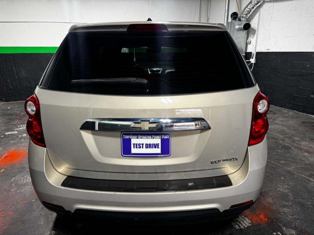 Used 2011 Chevrolet Equinox LS image 4