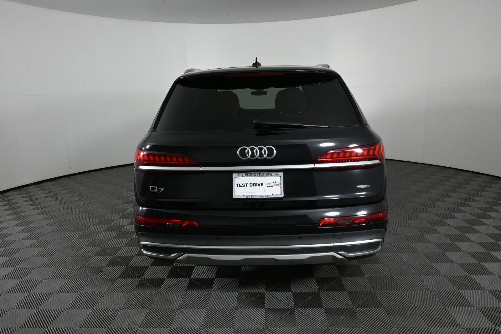 Used 2021 Audi Q7 3.0T Premium Plus w/ Premium Plus Package AWD/4WD image 27