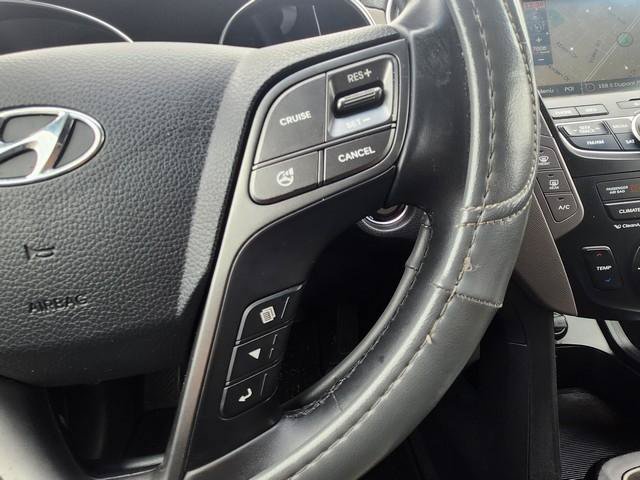 Used 2015 Hyundai Santa Fe Limited w/ Option Group 04 AWD/4WD image 12